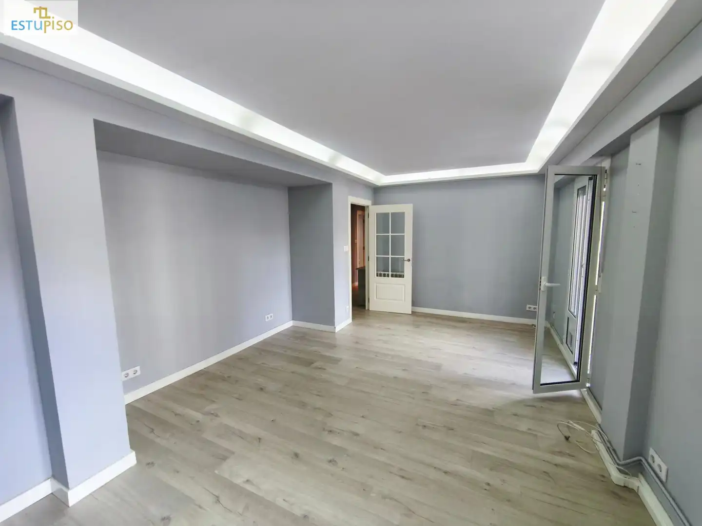 Sala de estar de Piso en venta en Vitoria - Gasteiz con Calefacción y Trastero