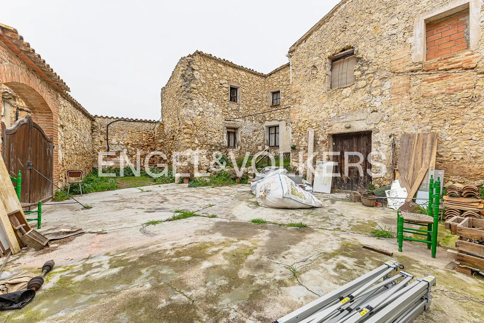Exterior view of Houses for sale in La Granada  with Heating, Private garden and Terrace