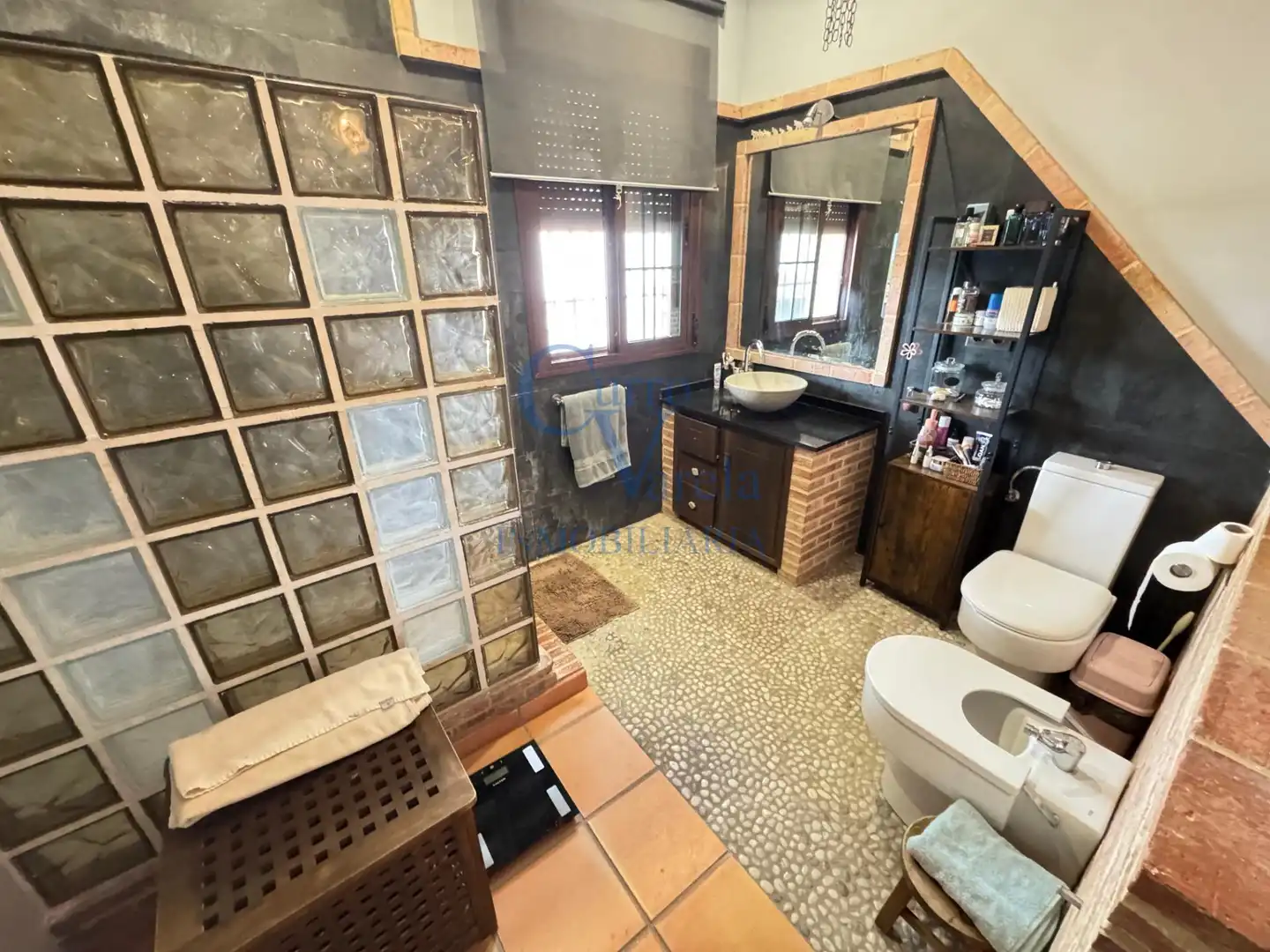 Bathroom of Country homes for sale in Dos Hermanas  with Air Conditioner, Private garden and Storage room