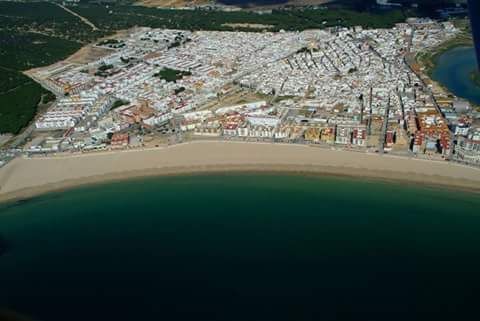 Vista exterior de Garatge en venda en Chiclana de la Frontera amb Alarma