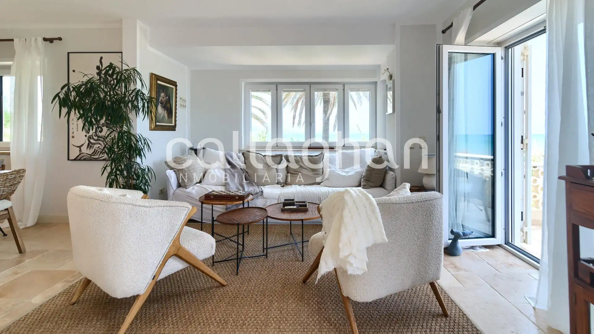 Sala d'estar de Casa o xalet de lloguer en Dénia amb Aire condicionat, Calefacció i Jardí privat
