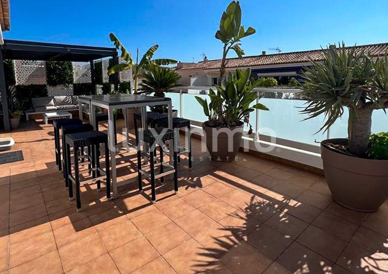 Photo 1 of Attic for sale in Casco Urbano, Alicante