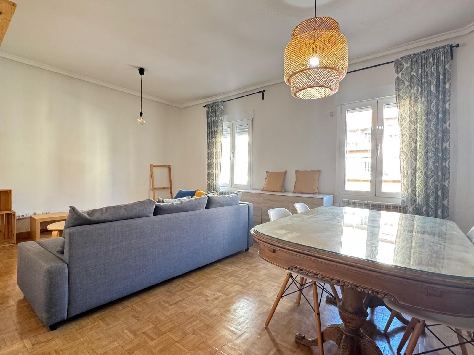 Pis de lloguer a Calle del General Ricardos, Opañel