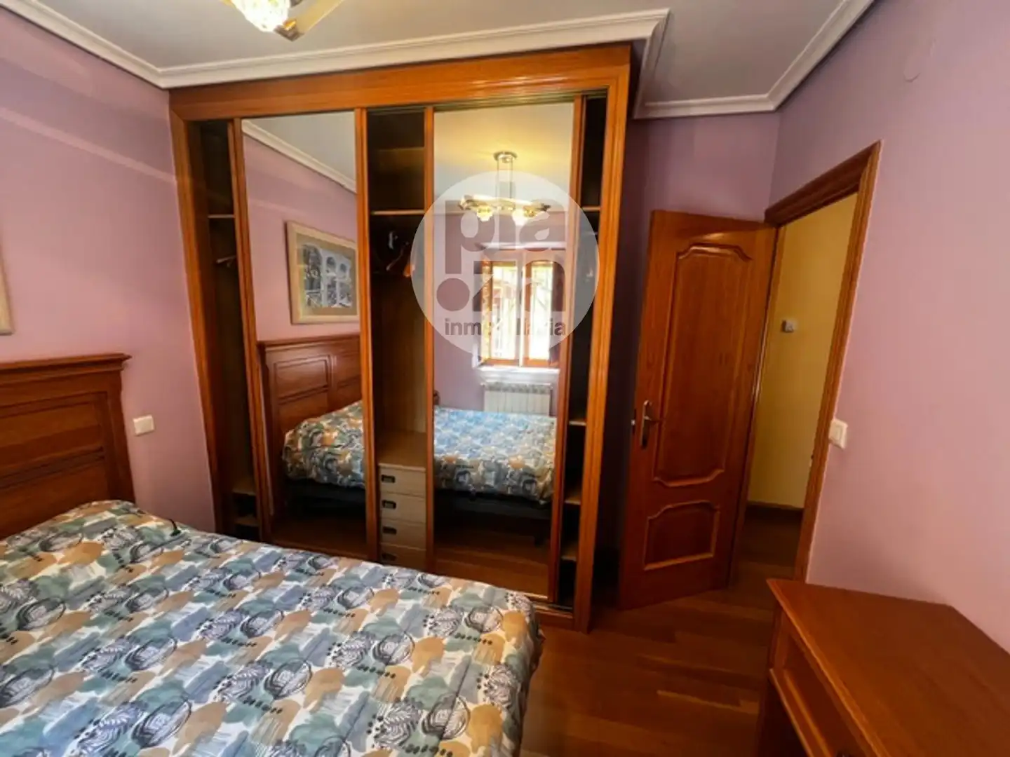 Bedroom of Flat for sale in Burgos  with Heating and Furnished
