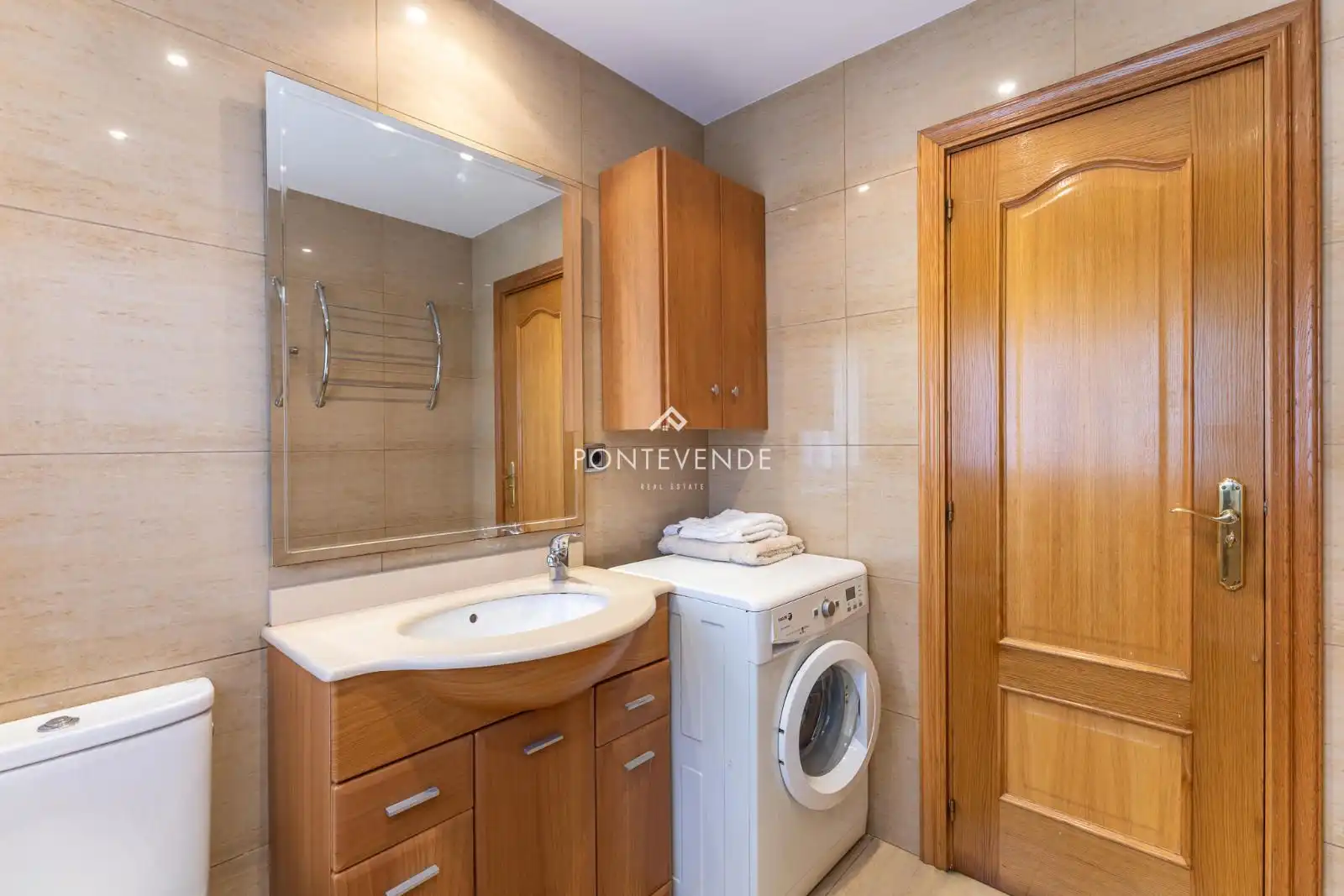 Baño de Piso en venta en Bueu con Terraza
