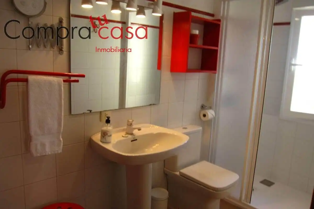 Baño de Casa o chalet en venta en Valverde del Majano con Calefacción, Jardín privado y Terraza