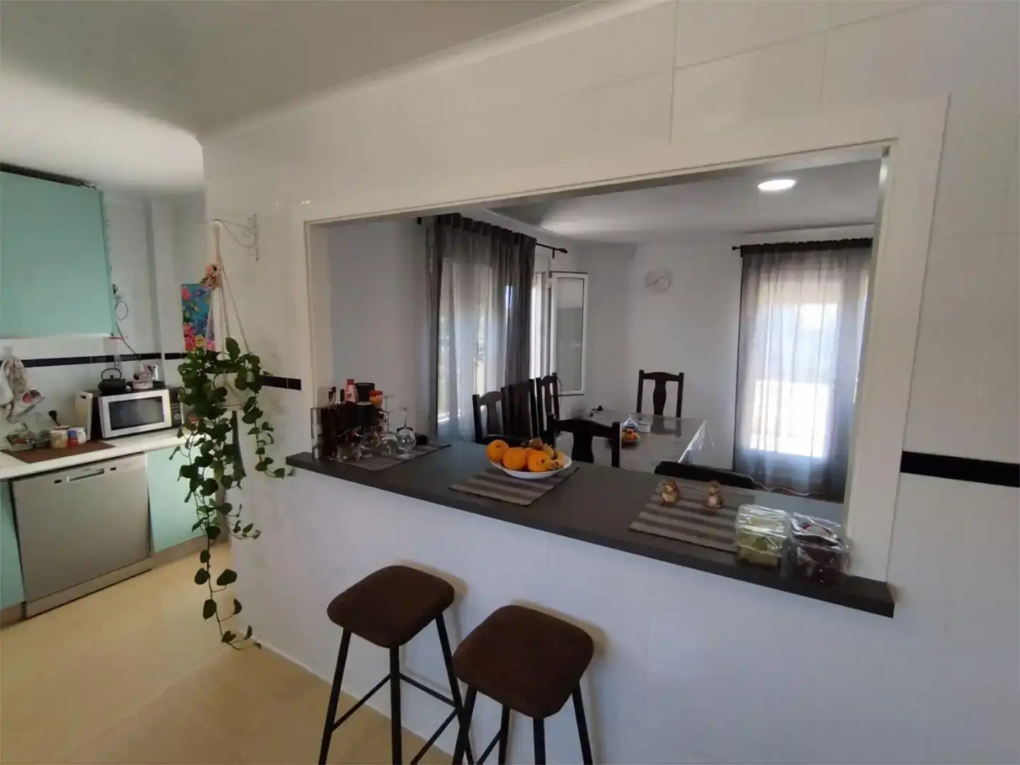 Cuina de Casa o xalet en venda en El Campello amb Jardí privat i Traster