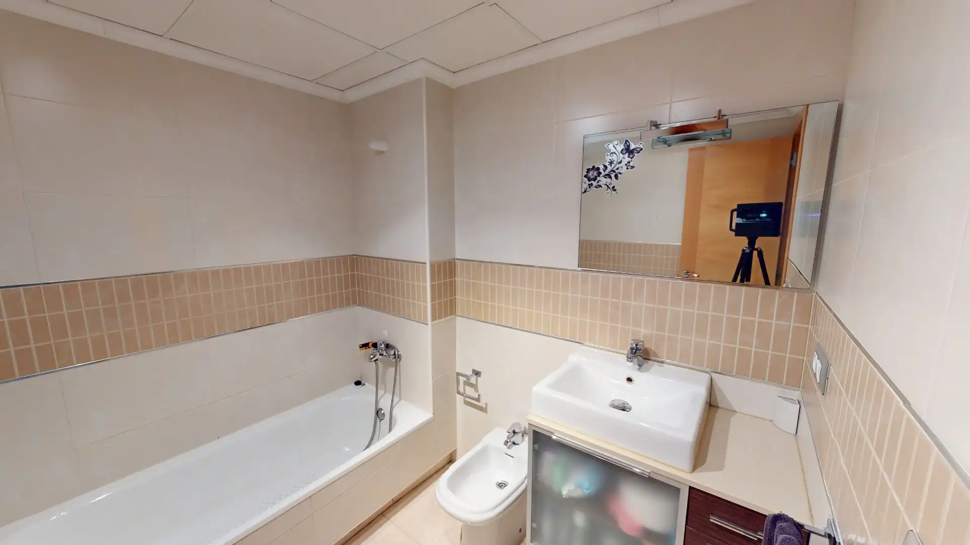Baño de Piso en venta en San Isidro con Trastero y Amueblado