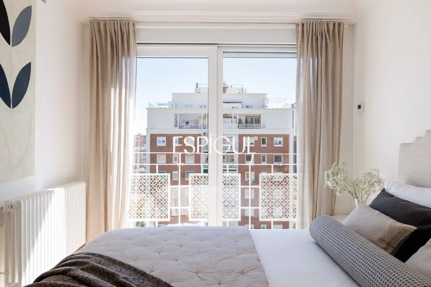 Schlafzimmer von Wohnung zum Verkauf in Madrid mit Klimaanlage, Heizung und Terrasse