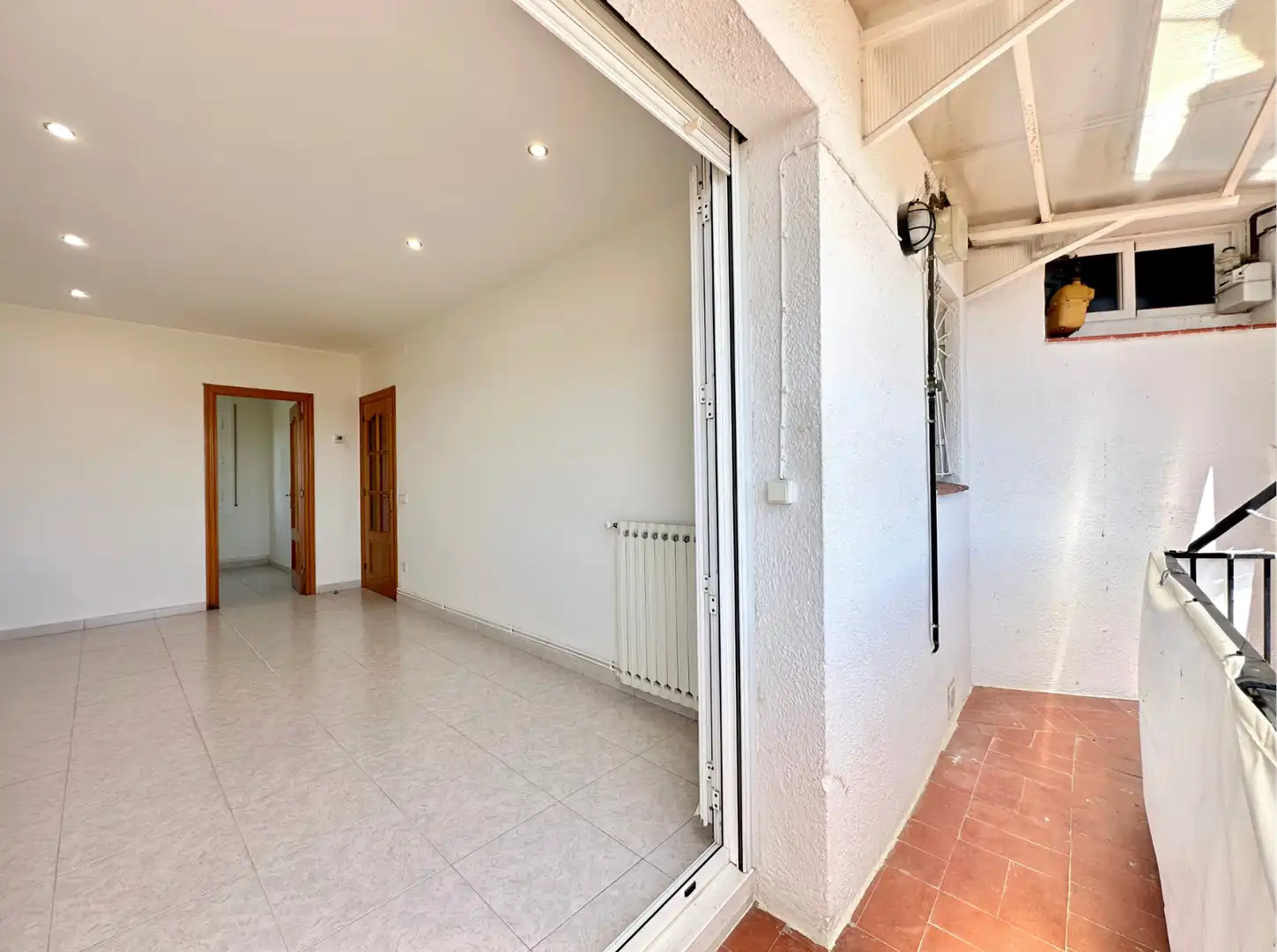 Wohnung zum Verkauf in Torelló mit Heizung, Terrasse und Ofen