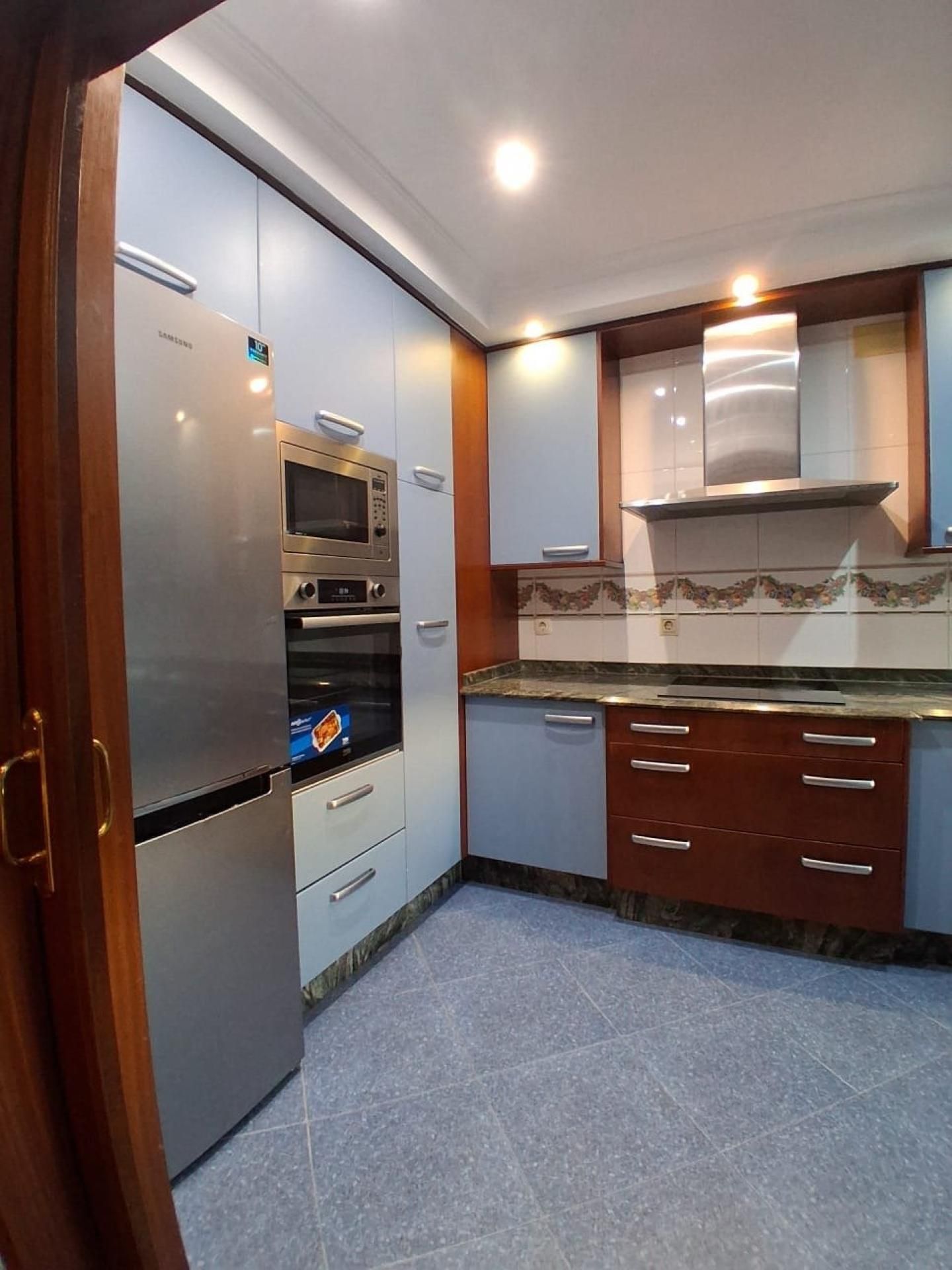 Kitchen of Flat for sale in Ourense Capital 