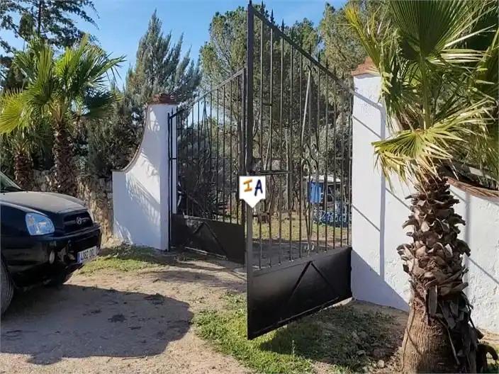 Country homes for sale in Osuna