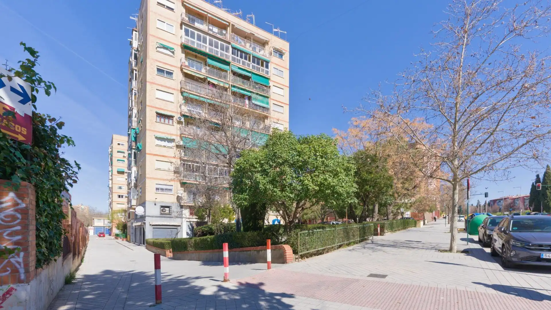 Exterior view of Flat for sale in  Granada Capital  with Heating and Balcony