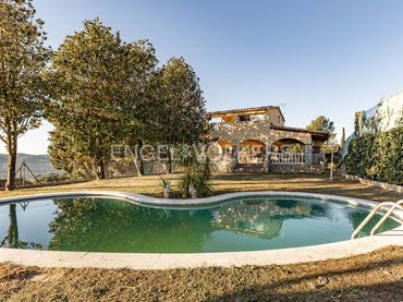 Casa amb balcó en venda a Bigues i Riells del Fai