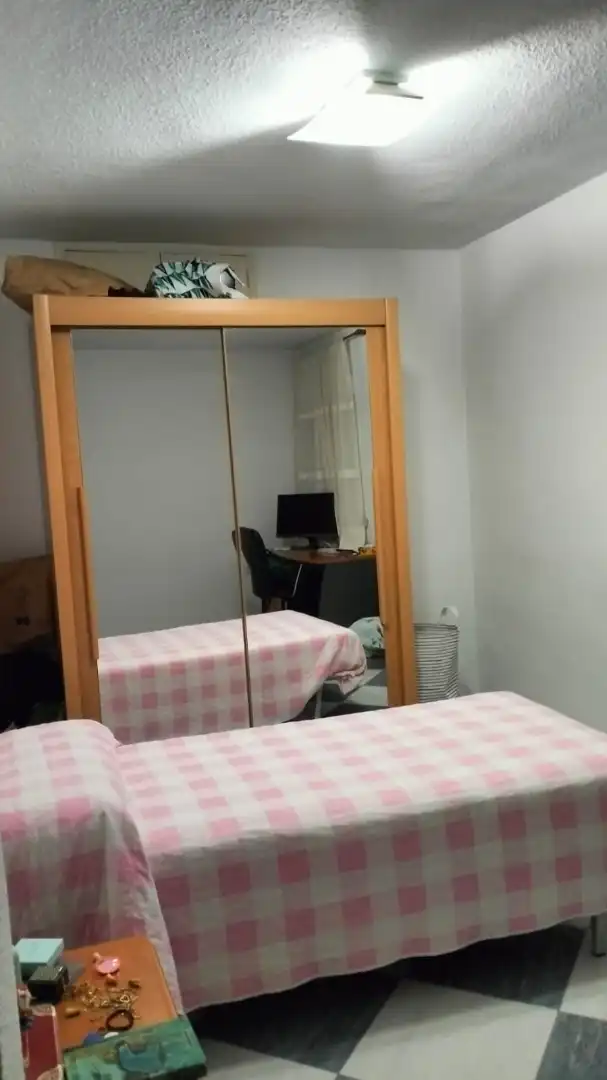 Flat for rent in Calle Martínez de la Rosa, Camino de Ronda