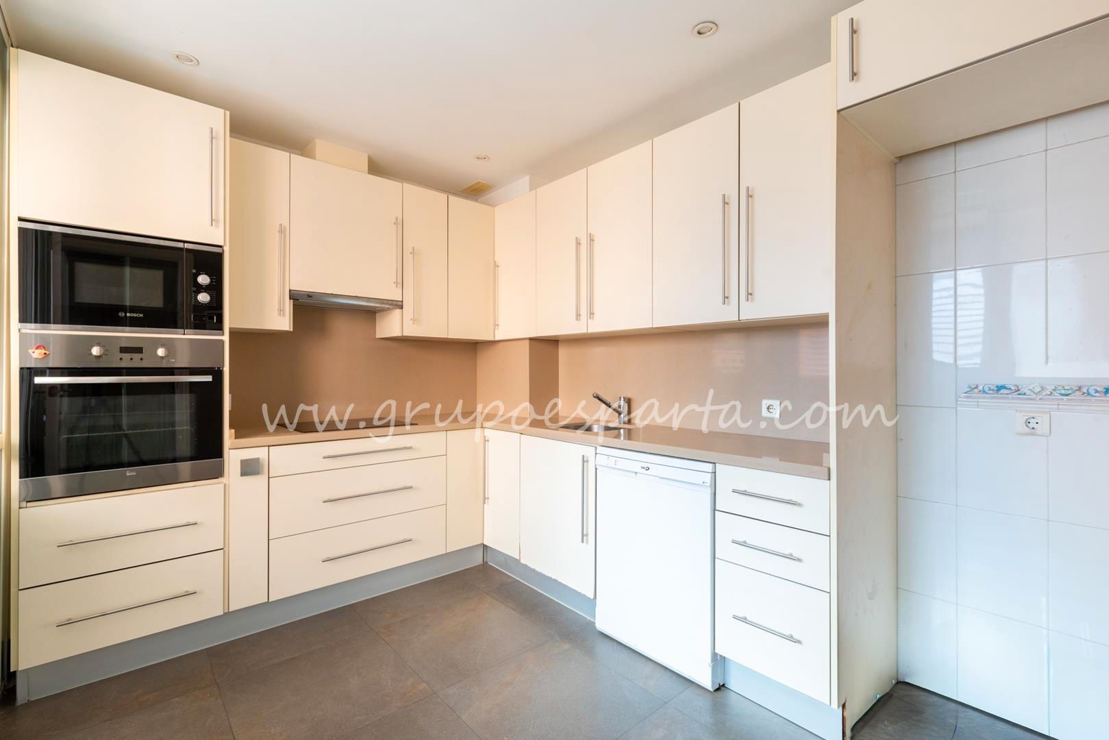 Pis en venda a Calle Juan Sierra, La Calzada - La Florida, Nervión