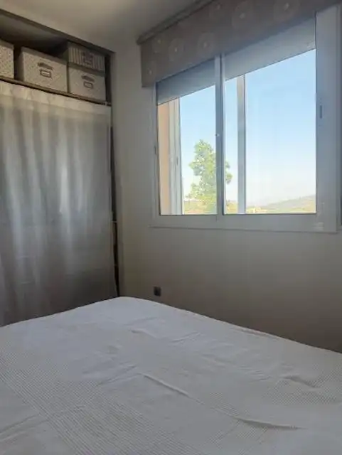 Dormitori de Casa adosada en venda en Barcelona amb Calefacció, Terrassa i Piscina
