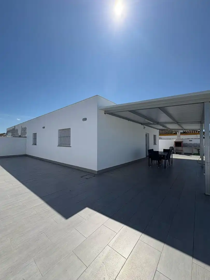 Terrace of Houses for sale in Chiclana de la Frontera  with Air Conditioner, Private garden and Terrace