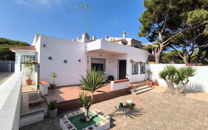 Vista exterior de Casa o xalet en venda en Punta Umbría amb Terrassa