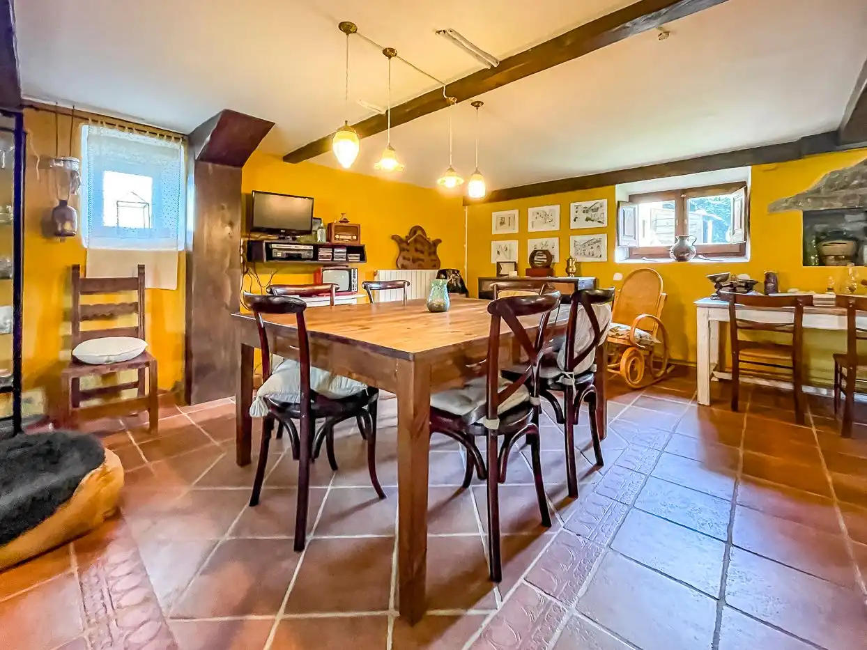 Comedor de Finca rústica en venta en Rupit i Pruit con Jardín privado
