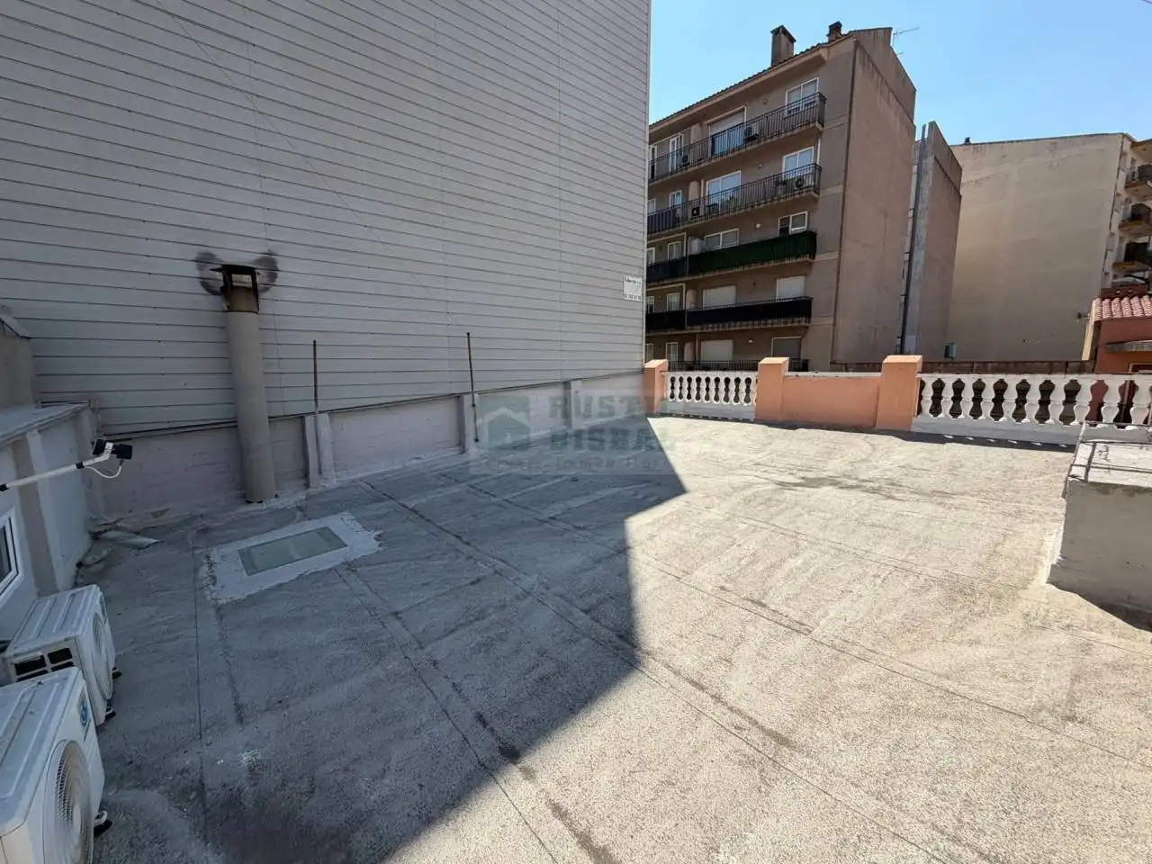 Vista exterior de Finca rústica en venta en Figueres con Aire acondicionado, Calefacción y Jardín privado