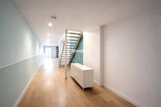 Local comercial en Alquiler en De Josep Tarradellas en L'Antiga Esquerra de l'Eixample