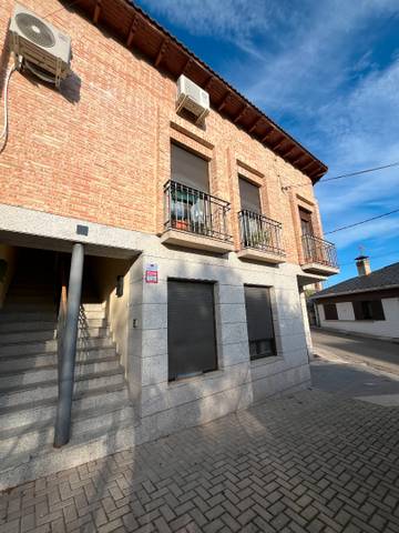 Casa adosada en Venta en Calle de la Iglesia en Mataelpino