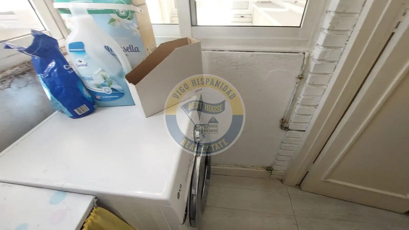 Kitchen of Flat for sale in Vigo   with Heating, Terrace and Storage room
