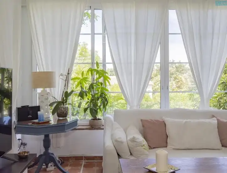 Sala d'estar de Finca rústica de lloguer en Alhaurín El Grande amb Aire condicionat, Calefacció i Jardí privat