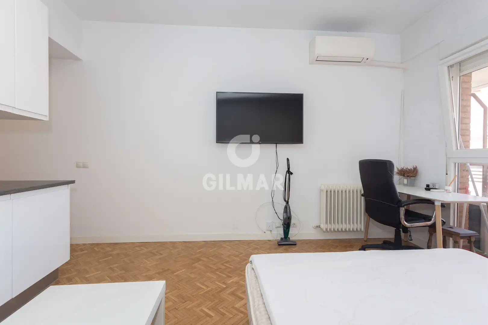 Habitación de Piso en venta en Madrid con Calefacción y Balcón