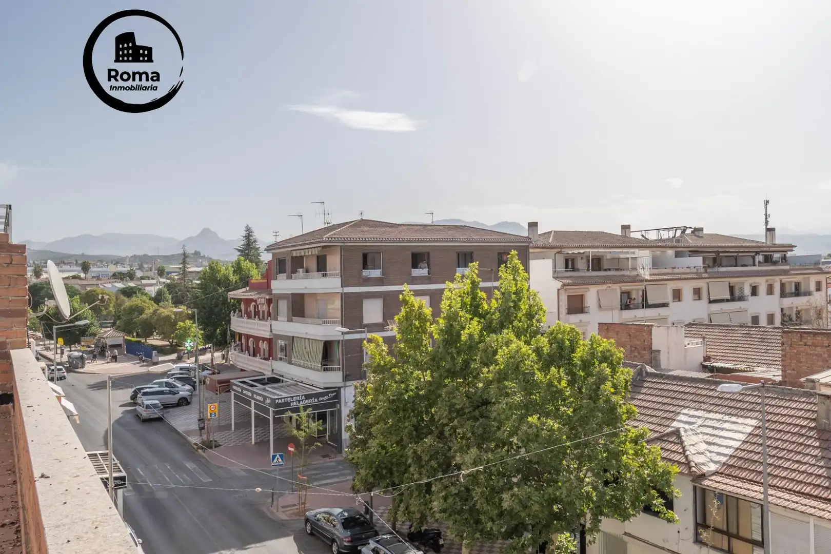 Vista exterior de Àtic en venda en Centro de Albolote
