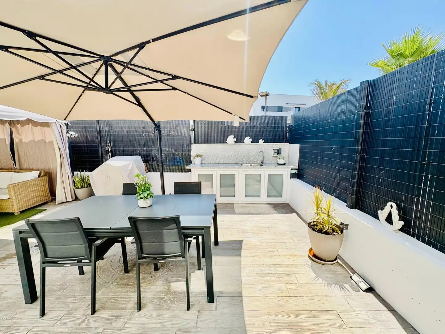 Terraza de Planta baja de alquiler en Vélez-Málaga con Aire acondicionado, Calefacción y Jardín privado