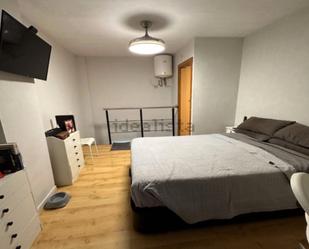 Bedroom of Duplex for sale in  Barcelona Capital  with Furnished, Oven and Washing machine