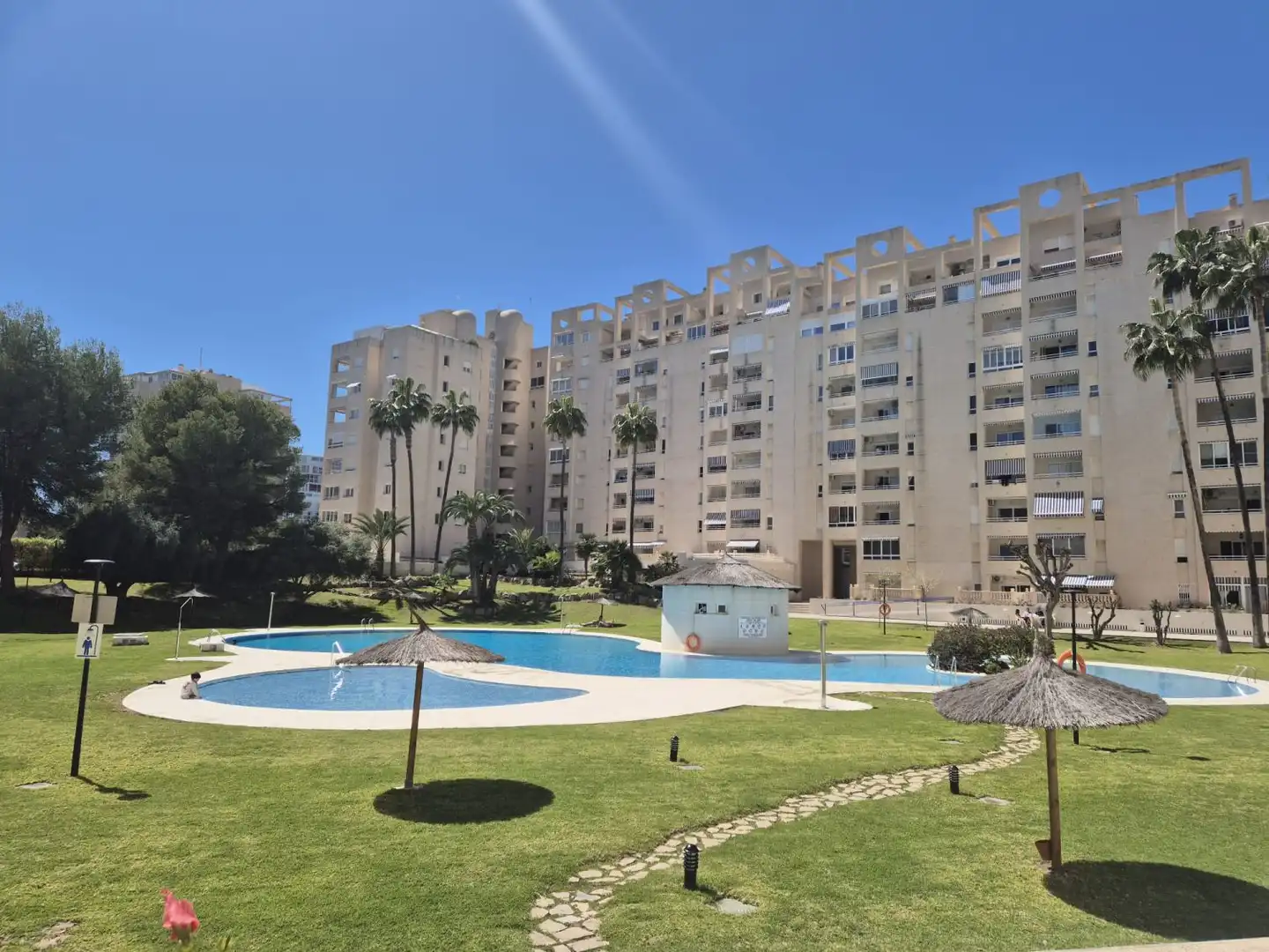 Pis amb piscina en venda a Playa Muchavista