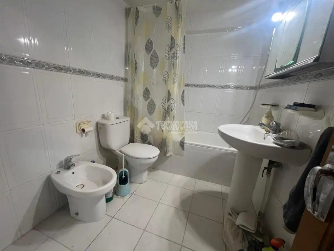 Bathroom of Flat for sale in Horche, Guadalajara