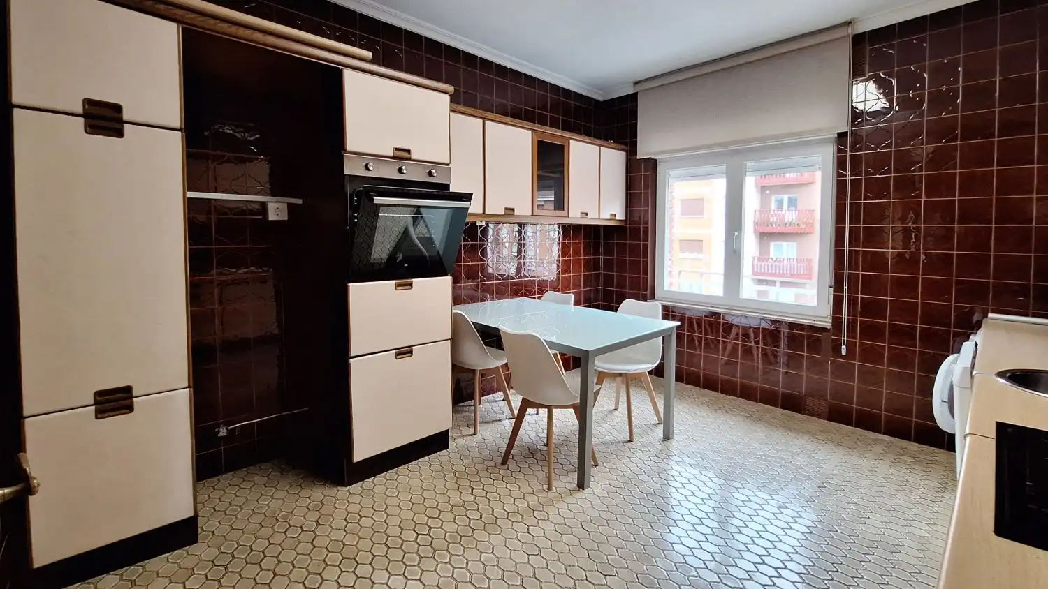 Cuina de Pis en venda en Oviedo  amb Calefacció