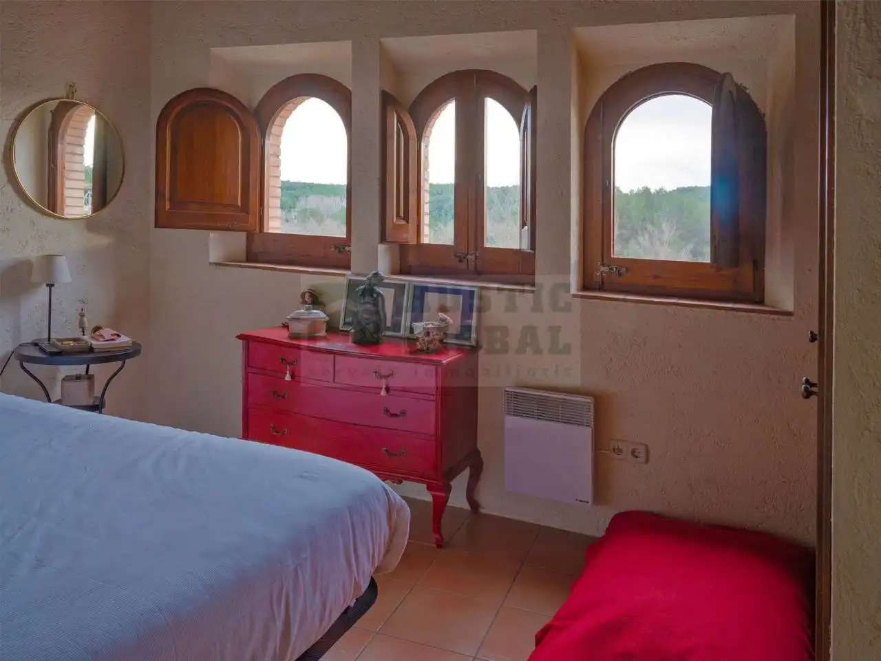 Habitación de Finca rústica en venta en Sant Miquel de Fluvià con Aire acondicionado, Calefacción y Terraza