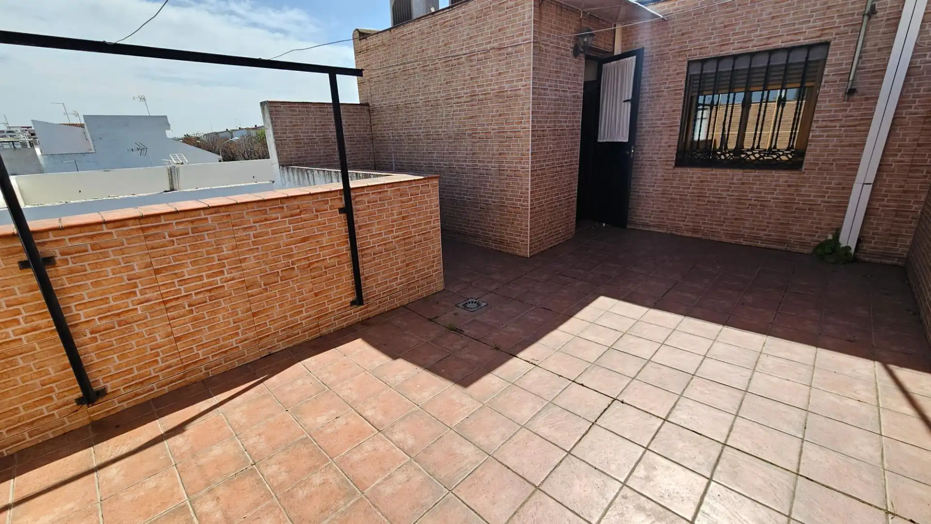 Terrassa de Casa o xalet en venda en Córdoba amb Jardí privat, Terrassa i Piscina