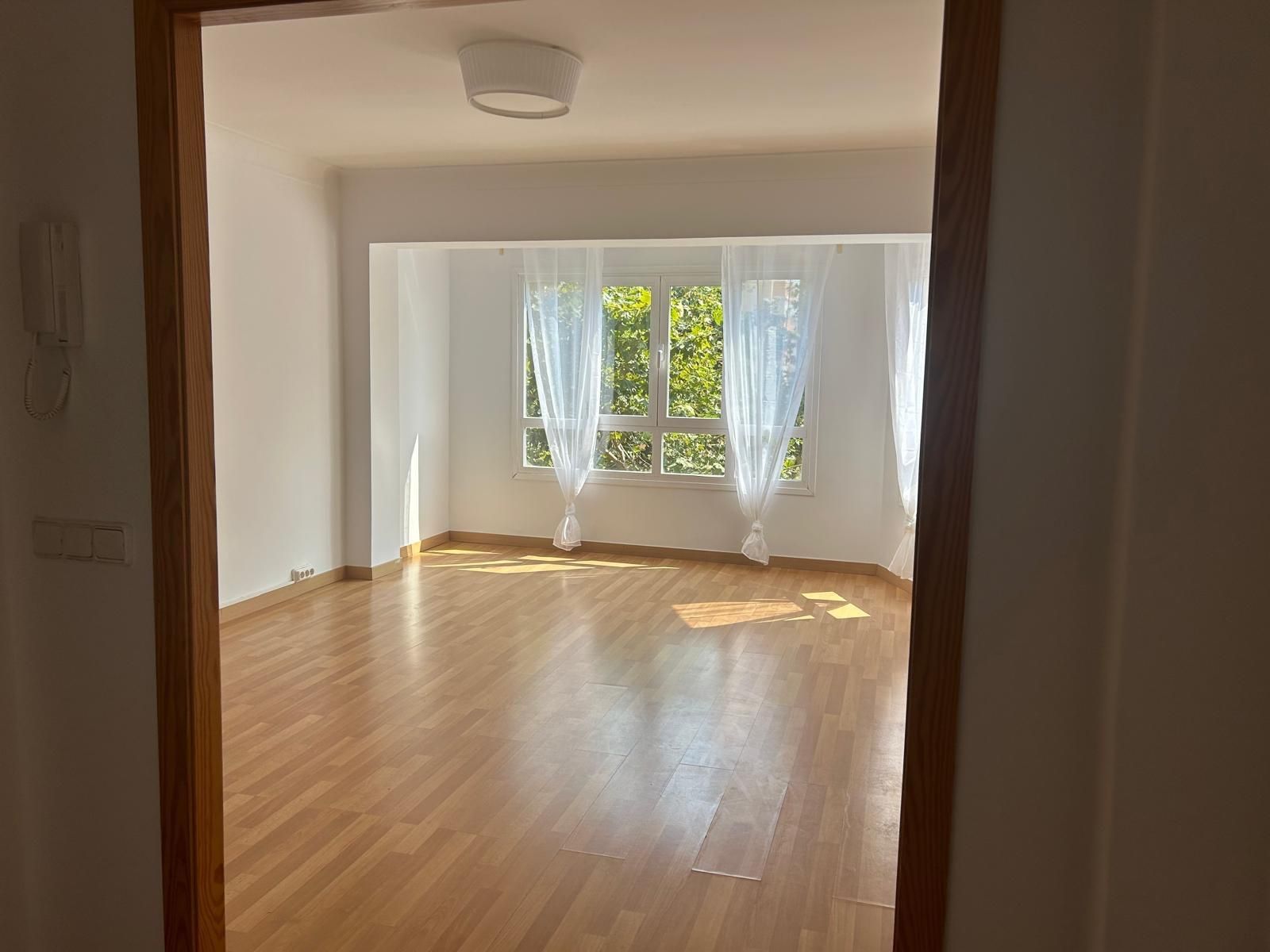 Sala d'estar de Pis en venda en  Palma de Mallorca amb Aire condicionat, Parquet i Balcó