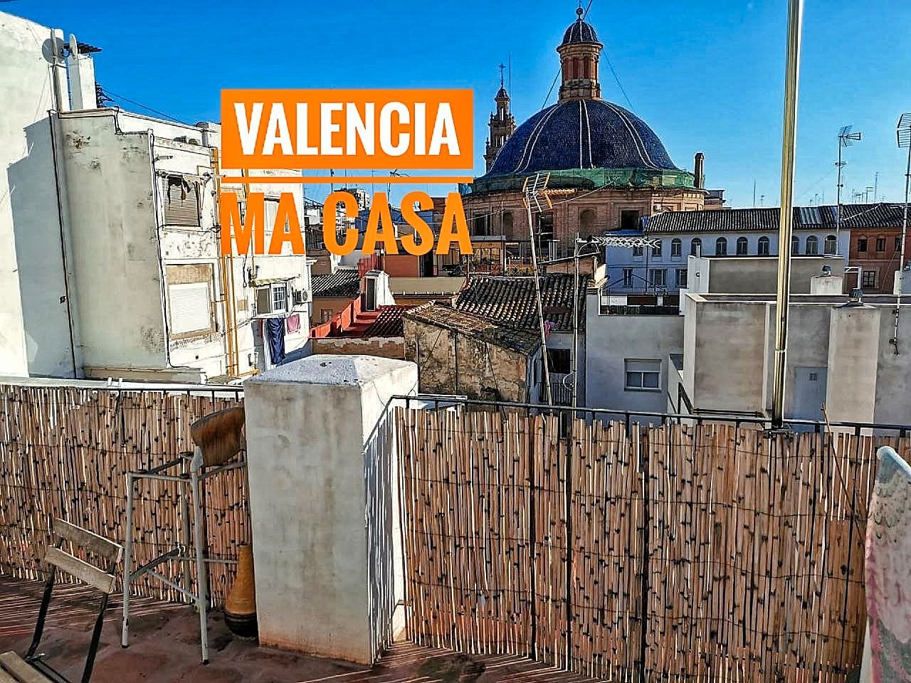 Vista exterior de Àtic en venda en  Valencia Capital amb Aire condicionat, Calefacció i Terrassa