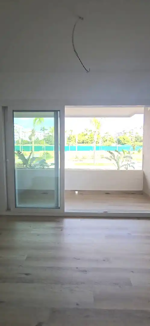 Dormitori de Apartament en venda en Marbella amb Aire condicionat, Calefacció i Terrassa