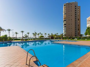 Casa pareada con balcón en venta en El Bajondillo