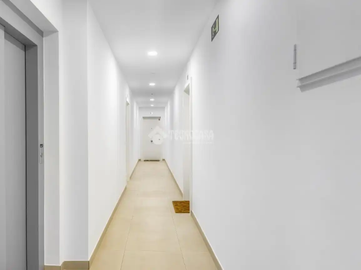 Wohnung zum Verkauf in Madrid mit Heizung, Abstellraum und Gemeinschaftspool