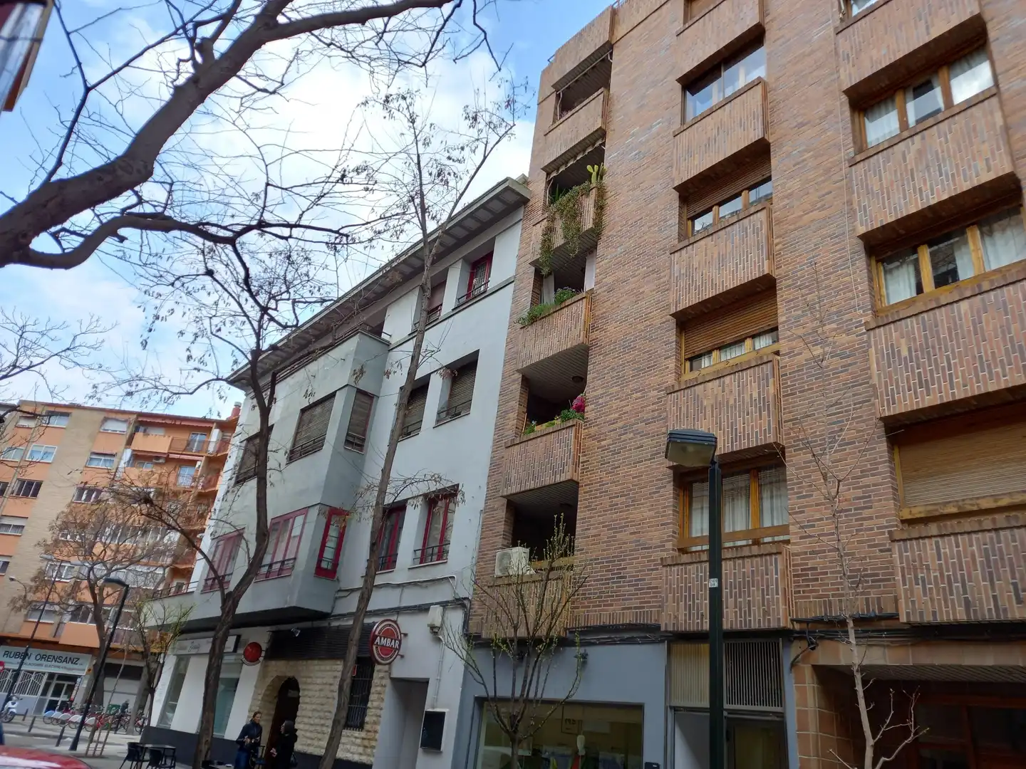 Vista exterior de Pis en venda en Zaragoza amb Calefacció
