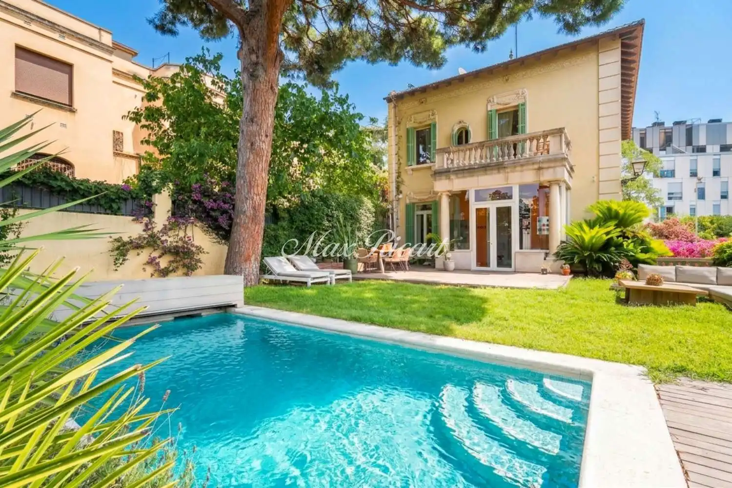 Maison avec terrasse à louer à N/A