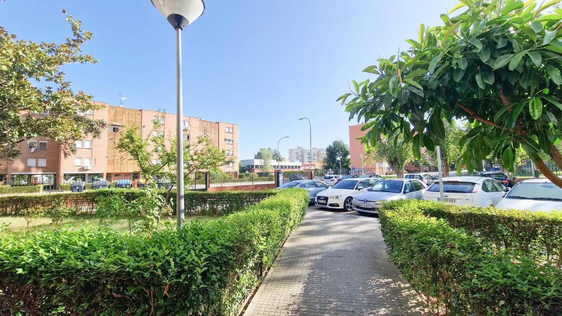 Außenansicht von Wohnung zur Miete in Badajoz mit Privatgarten, Möbliert und Balkon