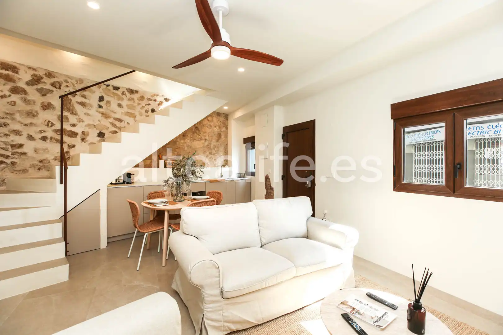 Sala de estar de Casa adosada en venta en Altea con Aire acondicionado