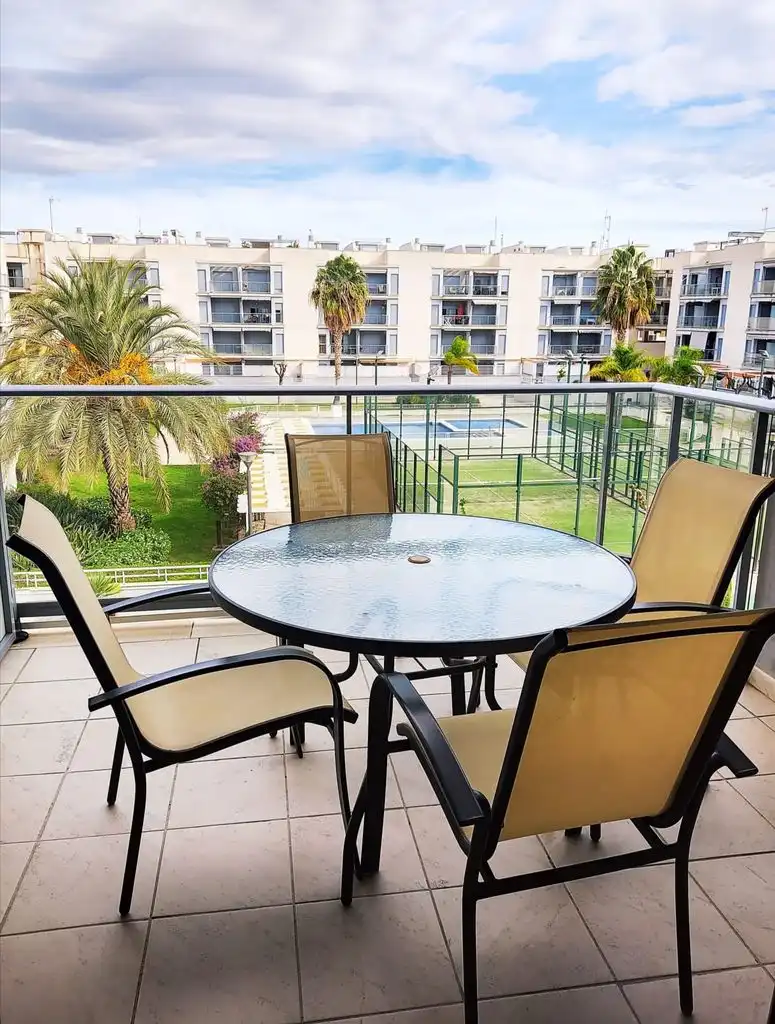 Pis amb piscina en venda a Almenara
