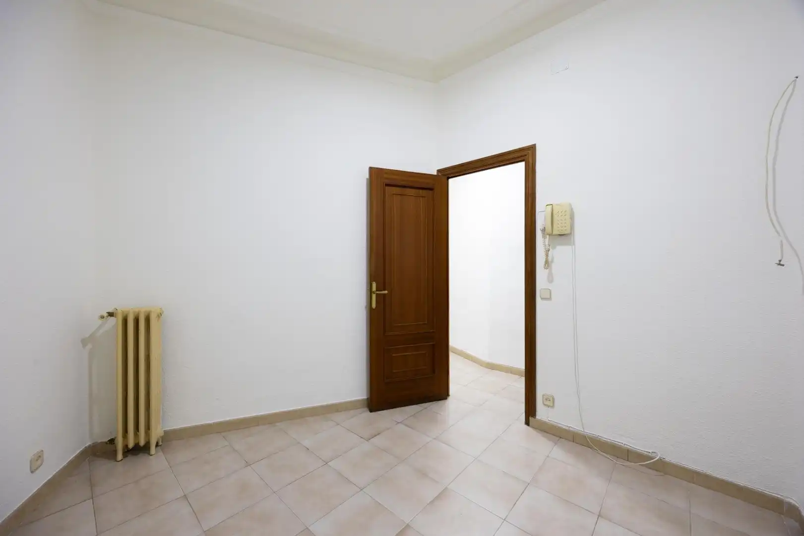 Flat for sale in Madrid  with Parquet flooring