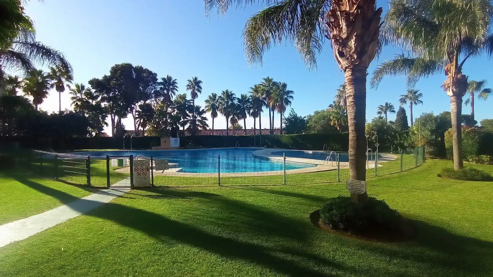 Àtic amb piscina en venda a Calahonda, imagen 55